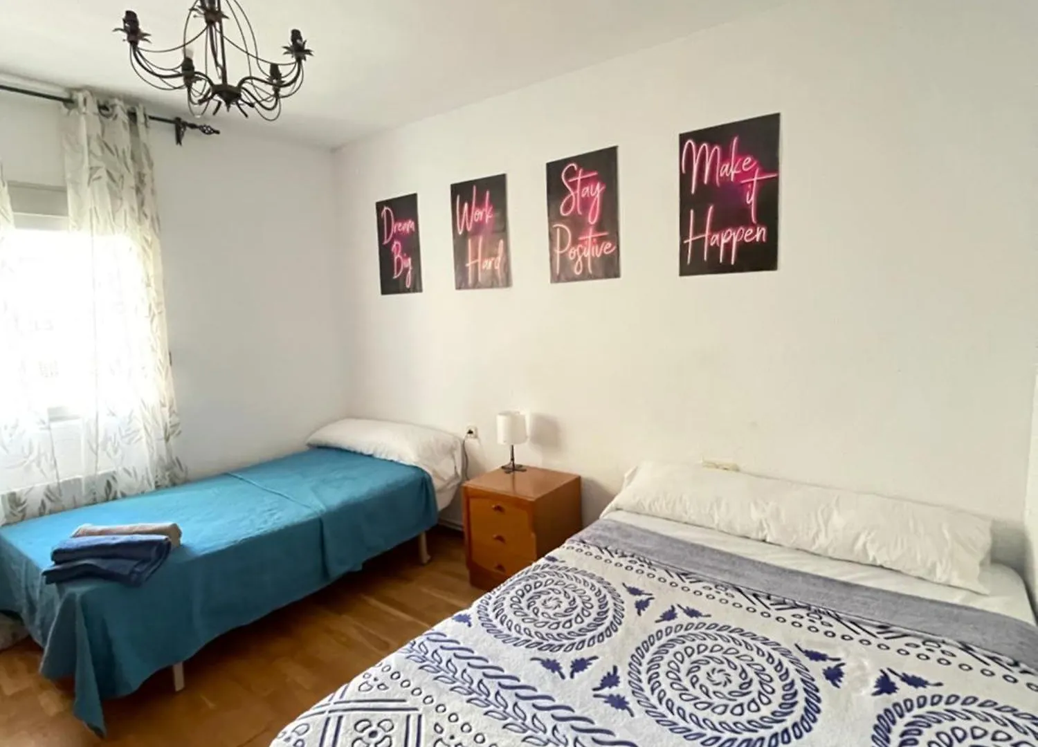 Habitaciones Ejemplares Granada 0*,  Spain